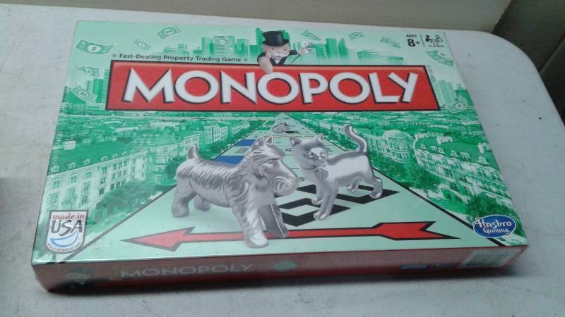 lot 74 image: Lot Of Games, New Sealed Monopoly, Risk, Vikings Uno