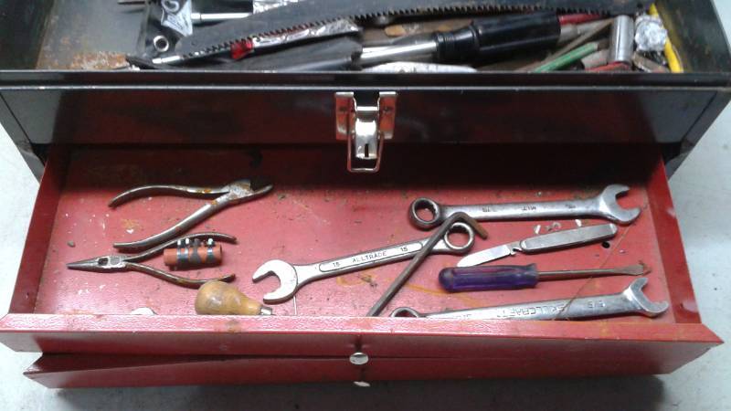 lot 80 image: Metal Tool Box With Some Tools, Used, Shows Wear