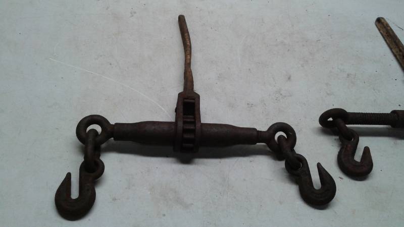 lot 40 image: Two Vintage Chain Ratchet Binders