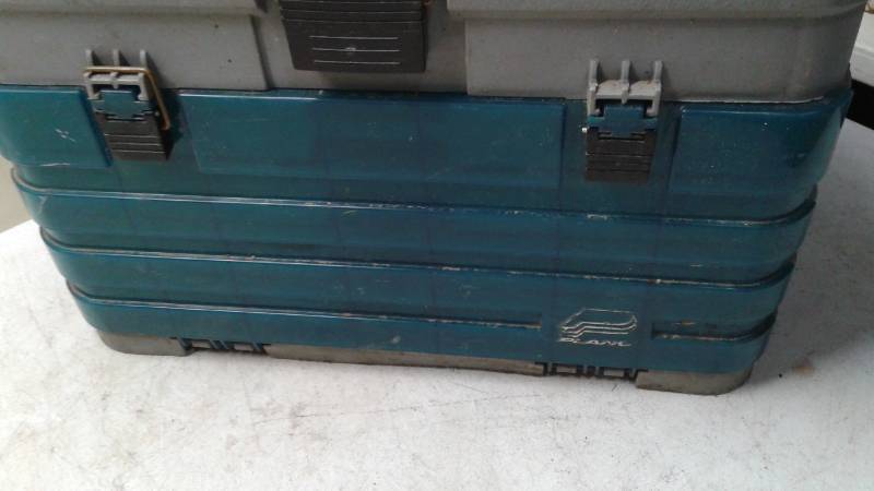 lot 83 image: Plano Tackle Box With Some Lures
