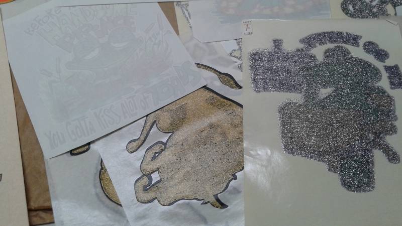 lot 102 image: Lot Of Vintage Iron On T-shirt Frog Decals, Unused