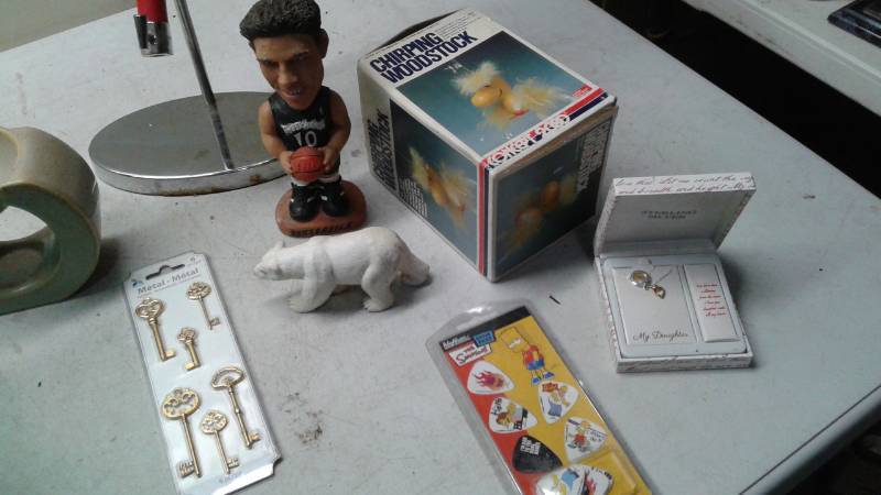 lot 105 image: Green Bin With Some Collectibles, Wally Szczebrek Bobblehead