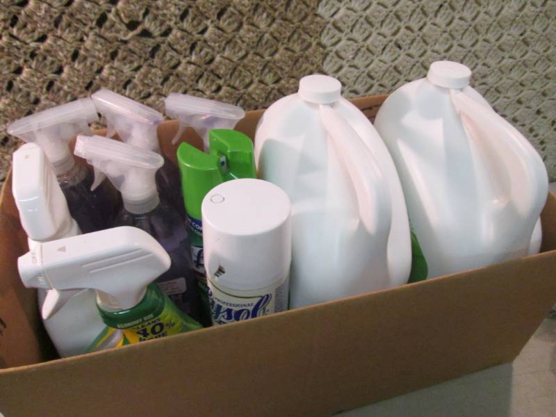 lot 42 image: Lot of Assorted Cleaners  A-2...