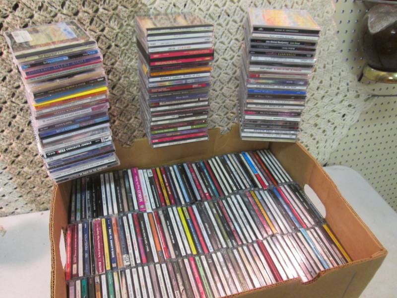 lot 62 image: Large Lot of CDs  CLR...