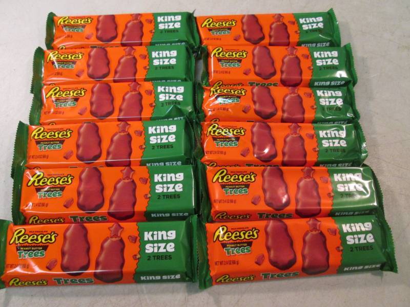 lot 84 image: 12 King Size Reeses Peanut Butter T...