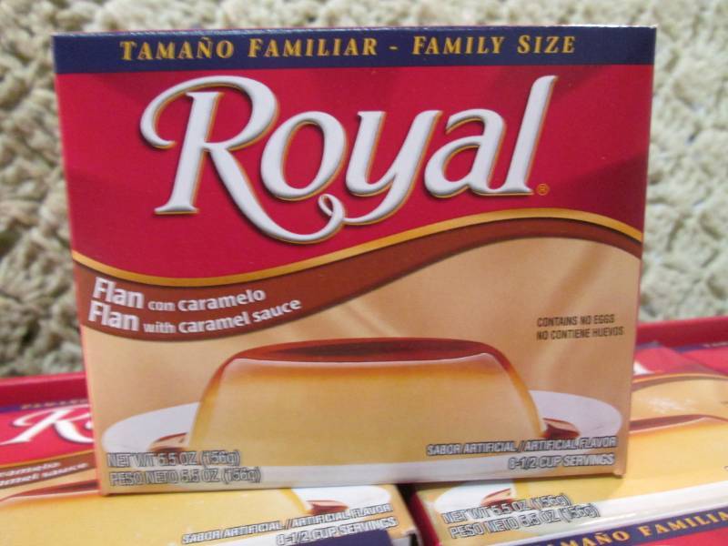 lot 178 image: Box of 48 Family Size Boxes of Roya...
