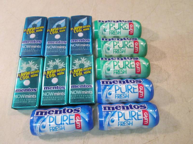 lot 208 image: Lot of 12 Assorted Mentos Gum Best ...