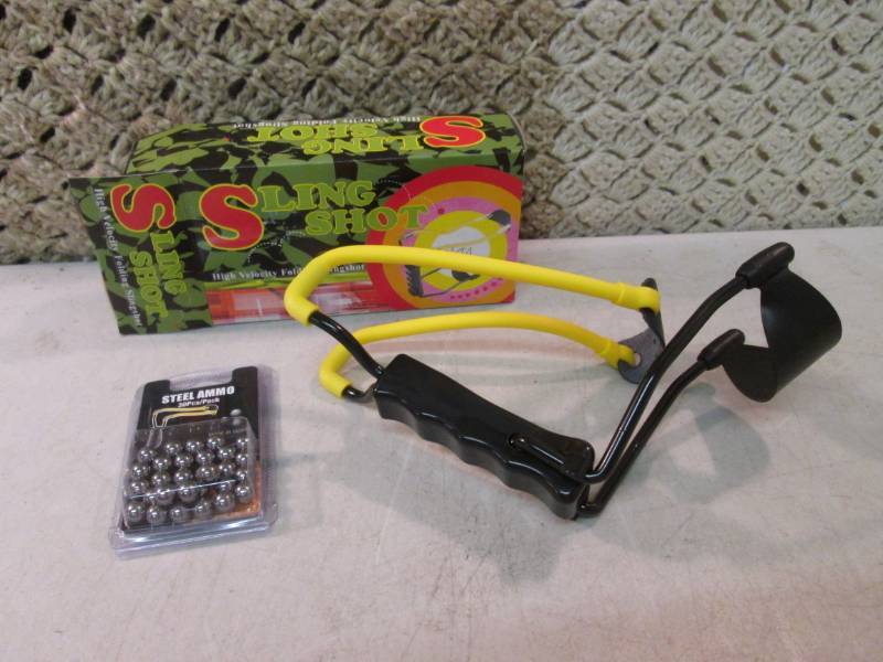 lot 244 image: High Velocity Folding Slingshot wit...