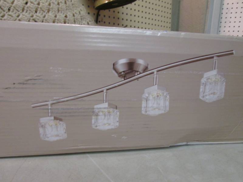 lot 5 image: Monteaux Lighting 31.5 Glass and B...