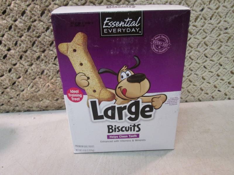 lot 103 image: 4 Pound Box of Large Dog Treat Bisc...