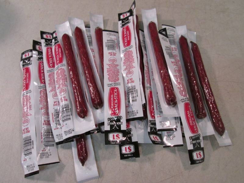 lot 123 image: 20 Jack Links Original Snack Sticks...