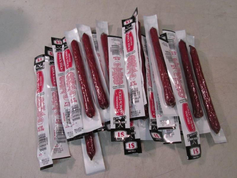 lot 124 image: 20 Jack Links Original Snack Sticks...