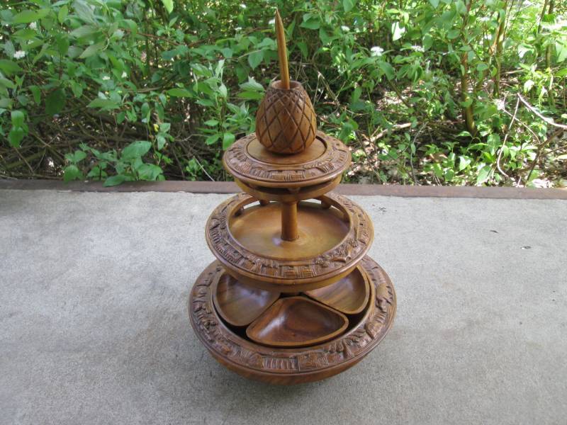 lot 158 image: Vintage Hand Carved Spinning Fruit...