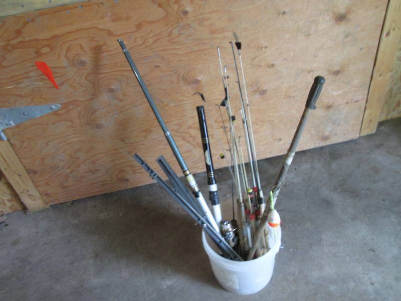 lot 179 image: Large Lot of Ice Fishing Rods  UC-1...