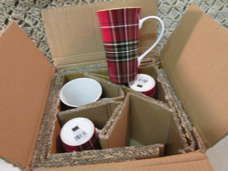 lot 196 image: Set of 4 Wexford Plaid Latte Mugs b...