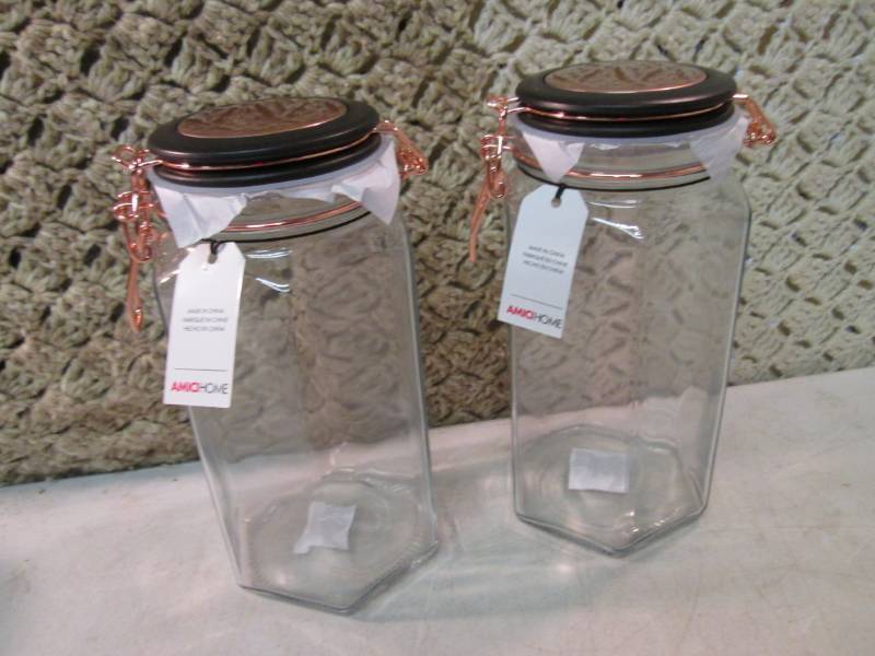 lot 209 image: Adler 2pc 52 oz Glass Hermetic Cani...