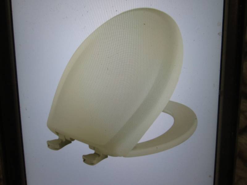 lot 215 image: Round Whisper Close Toilet Seat in ...