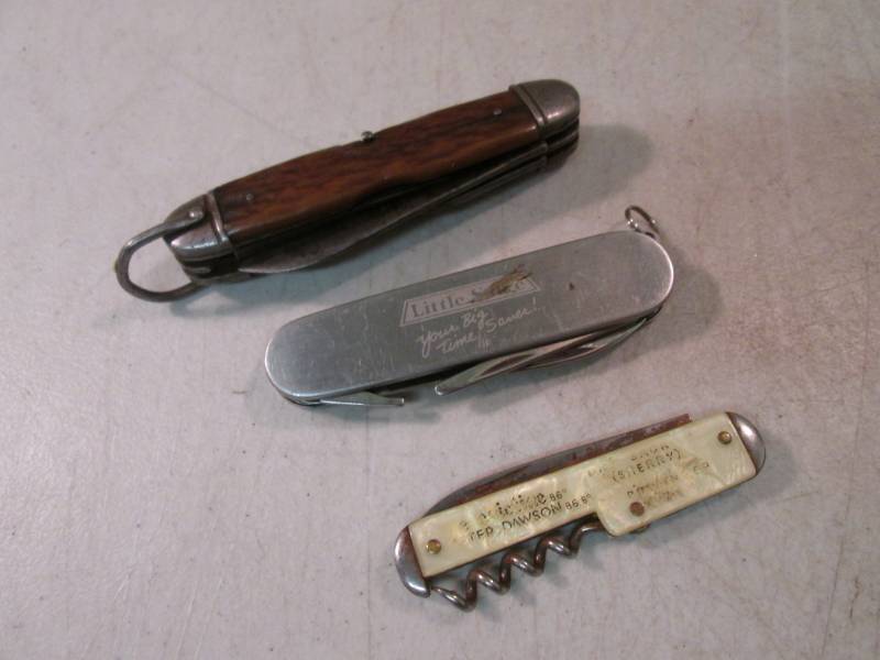 lot 288 image: Lot of 3 Vintage Pocket Knives  E-1...