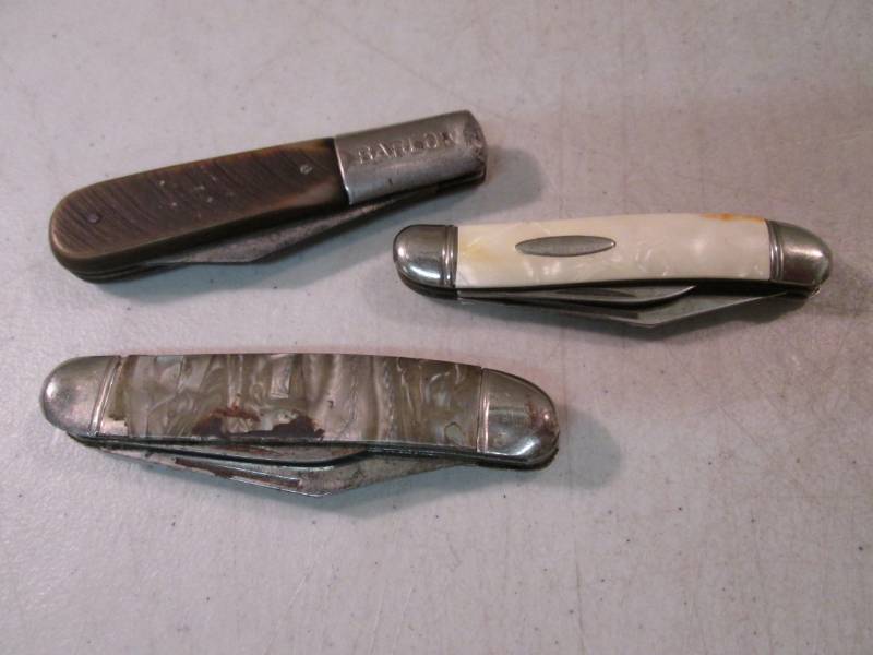 lot 289 image: Lot of 3 Vintage Pocket Knives  E-1...