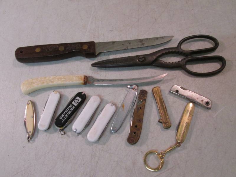 lot 296 image: Lot of Assorted Knives Etc  E-1...