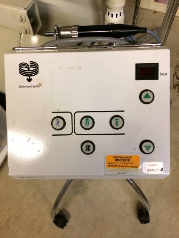 lot 2 image: Oral Surgery Dental Implant Drilling System Branemark Nobelpharma Mobile Unit DEC 100 With Footswitch On Rolling Stand - Excellent Working Condition