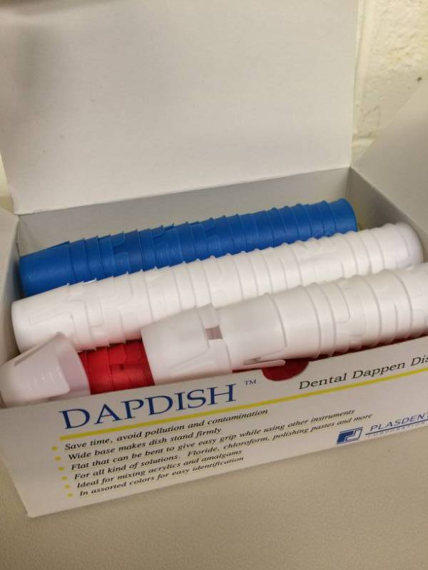 lot 11 image: Lot of New Disposable Dental Dappen Dishes