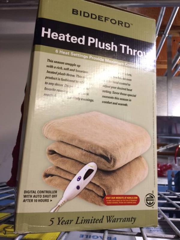 lot 34 image: Biddeford Heated Plush Throw Luxuriously Warm & Cozy Super Soft Micro Plush