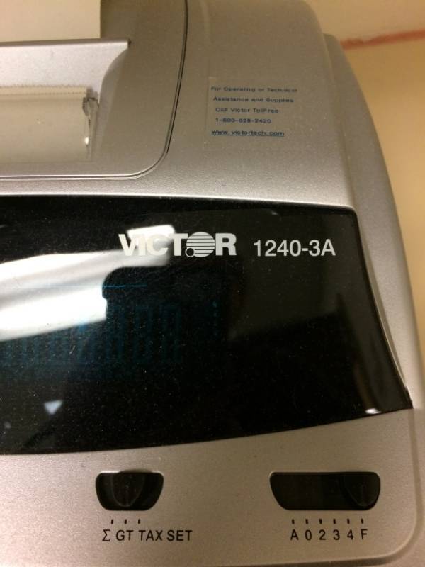 lot 5 image: Victor 1240-3A 12 Digit Heavy Duty Commercial Printing Calculator with Built-In AntiMicrobial Protection Working Condition