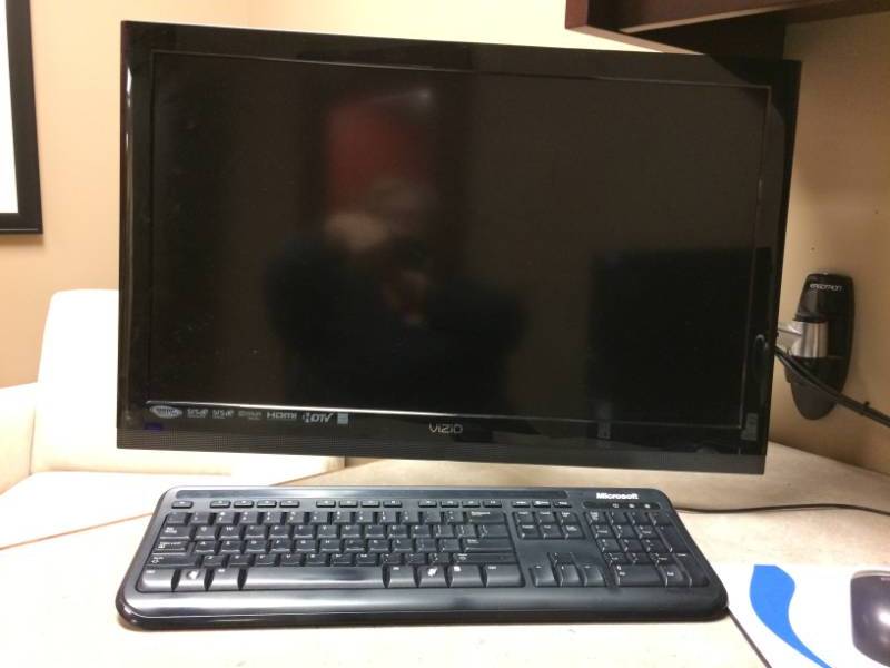 lot 9 image: WOW Desktop PC Computer Reset To Factory Windows 7 Professional, VIZIO M261VP 26-Inch 1080p LED LCD HDTV, Remote, Microsoft Keyboard, DELL Mouse  Ergotron Monitor Wall Mounting System - All Excellent Working Condition