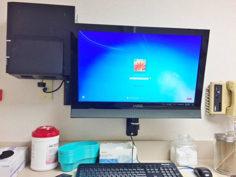 lot 12 image: WOW Desktop PC Computer Reset To Factory Windows 7 Professional,&nbspVIZIO Razor LED TV , Remote, Microsoft Keyboard, Mouse  ICW PC & Monitor Wall Mounting System - All Excellent Working Condition  