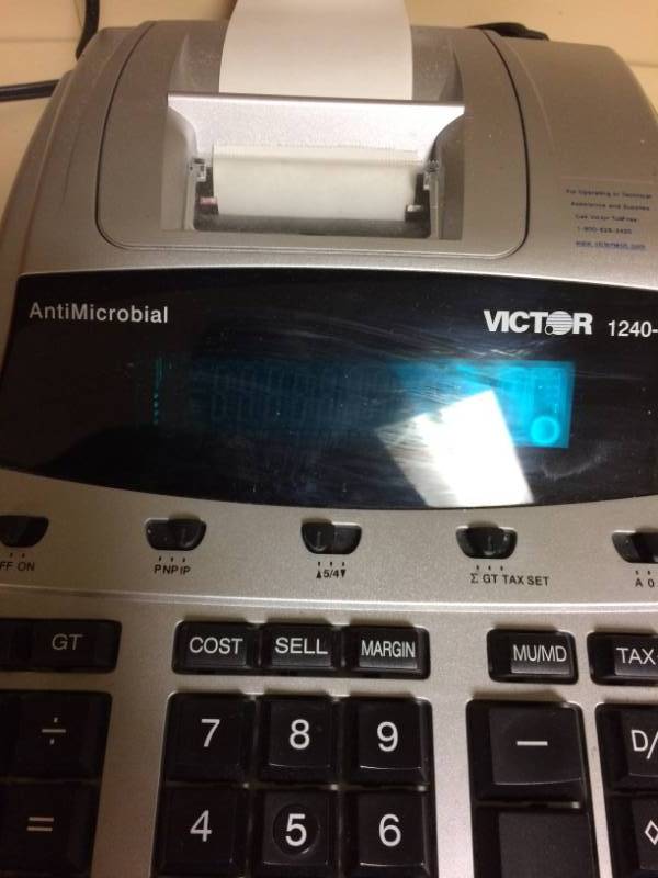 lot 28 image: Victor 1240-3A 12 Digit Heavy Duty Commercial Printing Calculator with Built-In AntiMicrobial Protection Excellent Working Condition