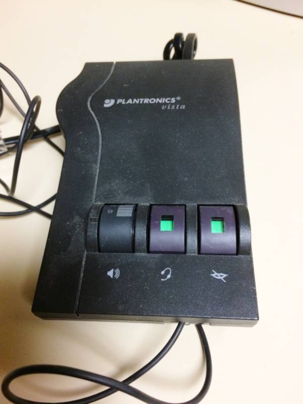 lot 32 image: Plantronics M12 Vista Headset Amplifier