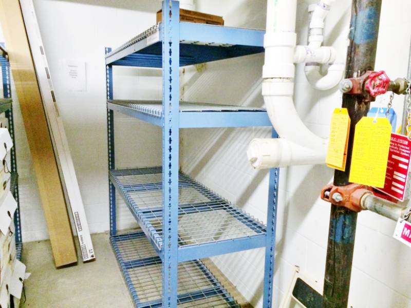 lot 40 image: Commercial 4 Shelf Pallet Racking System 6x2x6 - Like New Condition - Contents Not Included 