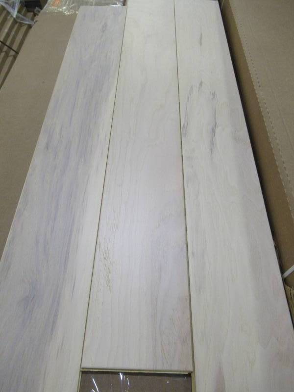 lot 76 image: 38 X 5 X Random Length Vintage Hickory Roaring Fork Engineered Hardwood, SPX1301 - 11 Cases (34 Sq FtCase).