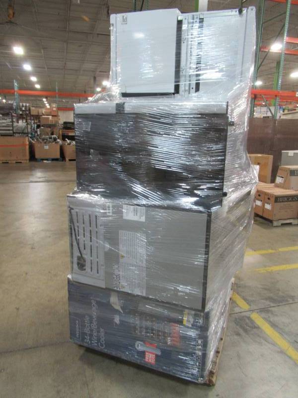lot 147 image: WHOLESALE MIXED PALLET OF RETURNS - REFRIGERATORS AND BEVERAGE COOLERS
