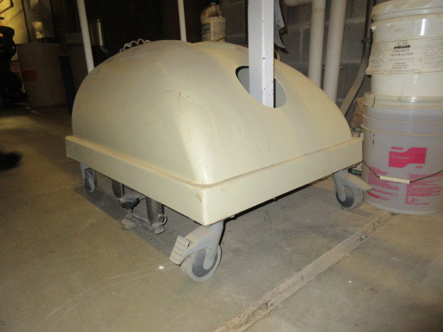PORTABLE AQUATIC LIFT