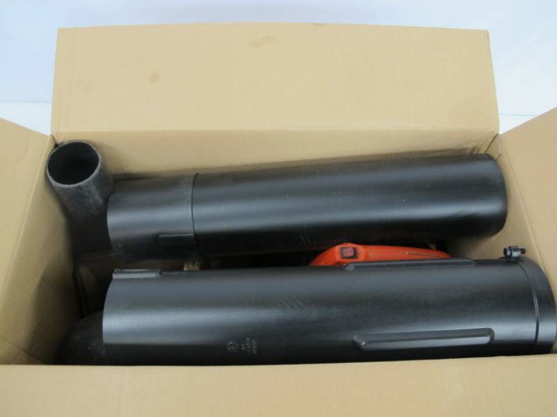 lot 176 image: Homelite 150 MPH 400 CFM 26cc Gas Handheld Blower Vacuum