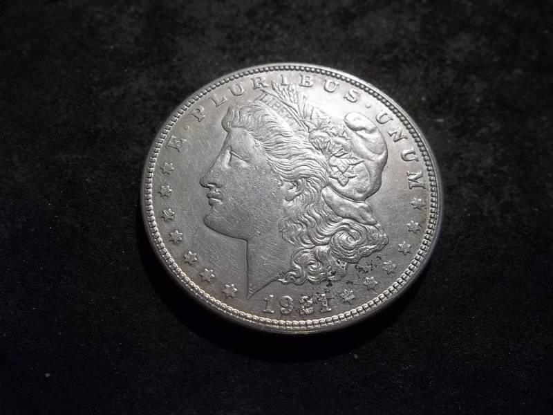 lot 31 image: 1921 S Morgan Silver Dollar