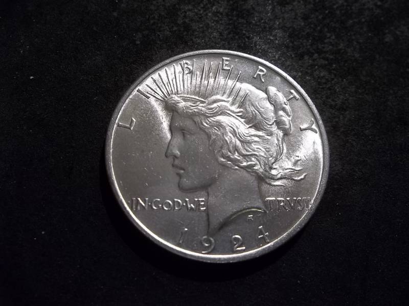 lot 35 image: 1924 Peace Silver Dollar