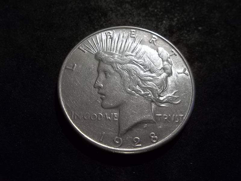 lot 43 image: 1928 S Silver Peace Dollar