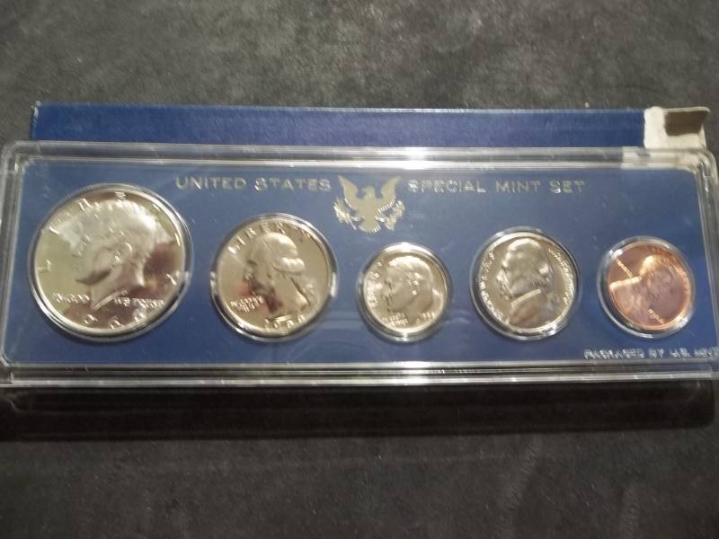 lot 62 image: 1966 Special Mint Set