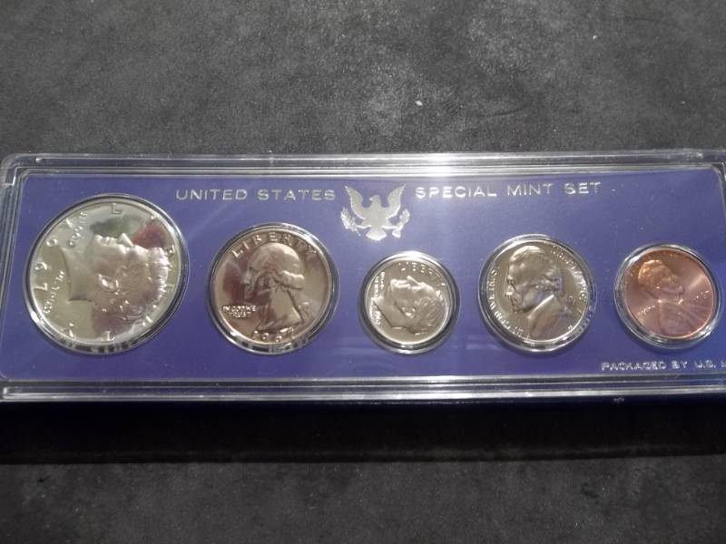 lot 63 image: 1967 US Special Mint Set