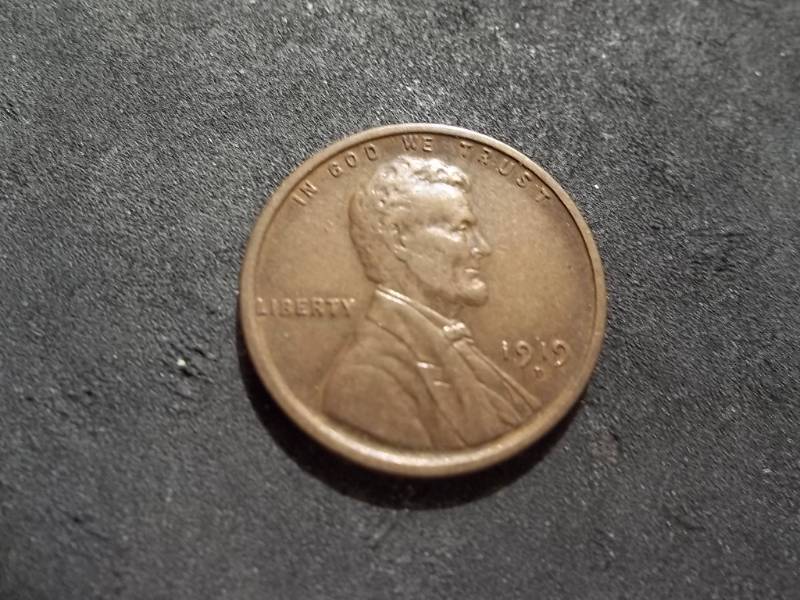 lot 169 image: 1919 D Lincoln Cent