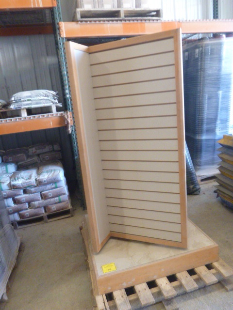 4-Sided Retail Slat Display