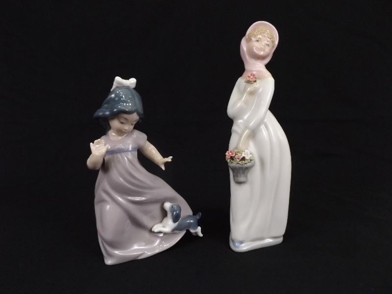 2 Spanish Lladro etc. Figures