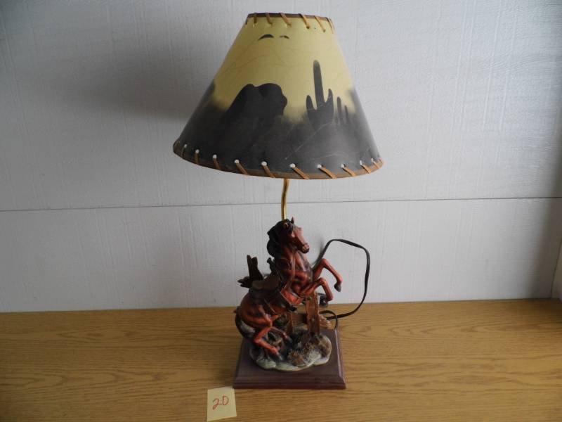 lot 20 image: Horse Lamp