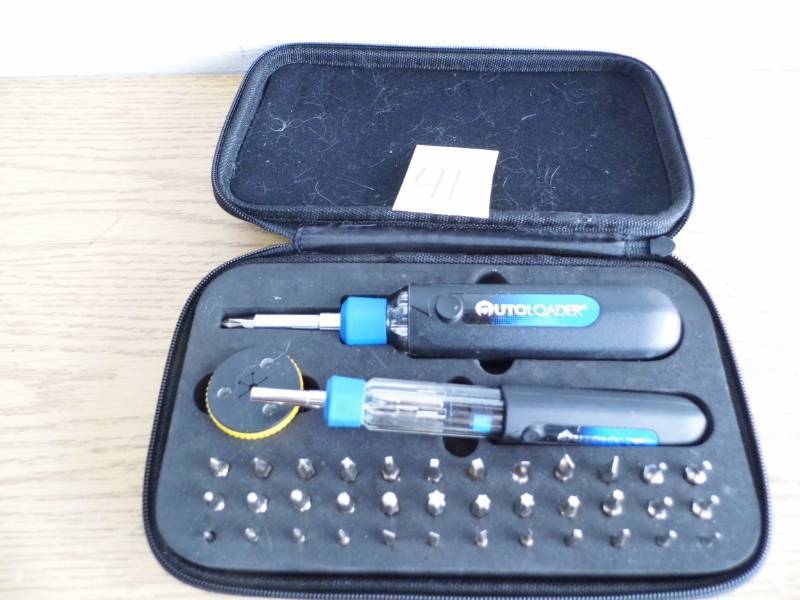 lot 41 image: Auto Loader - Screwdriver Set