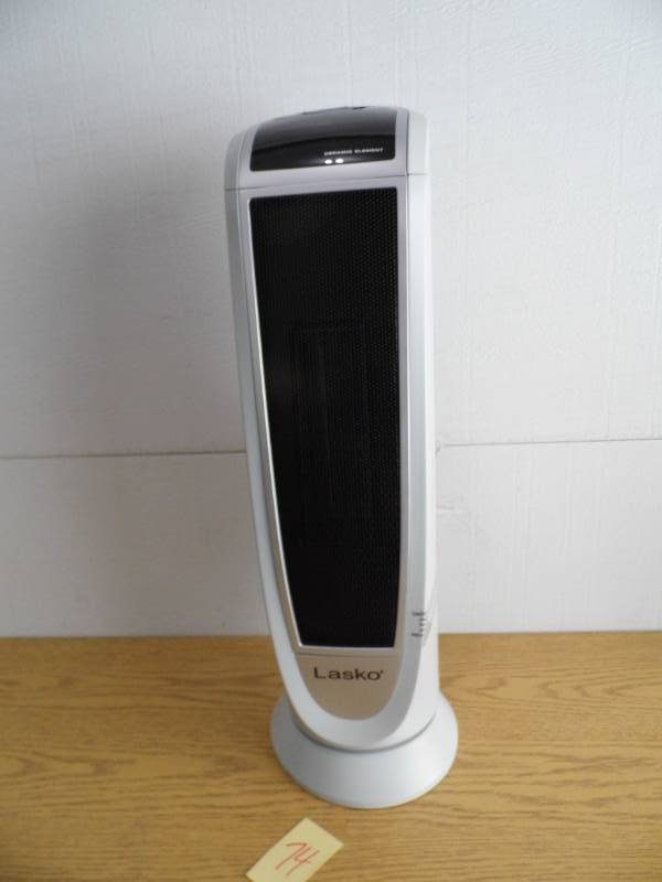 lot 74 image: Lasko Heater