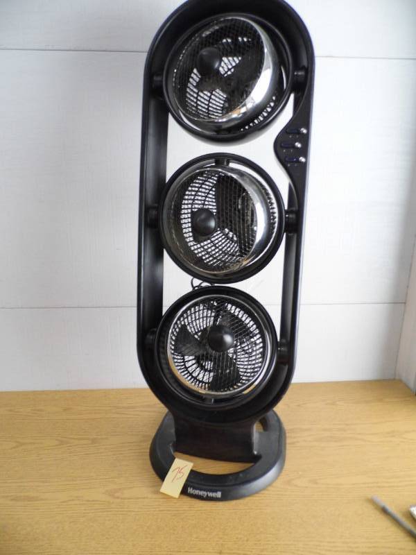 lot 75 image: Honeywell Triple Fan