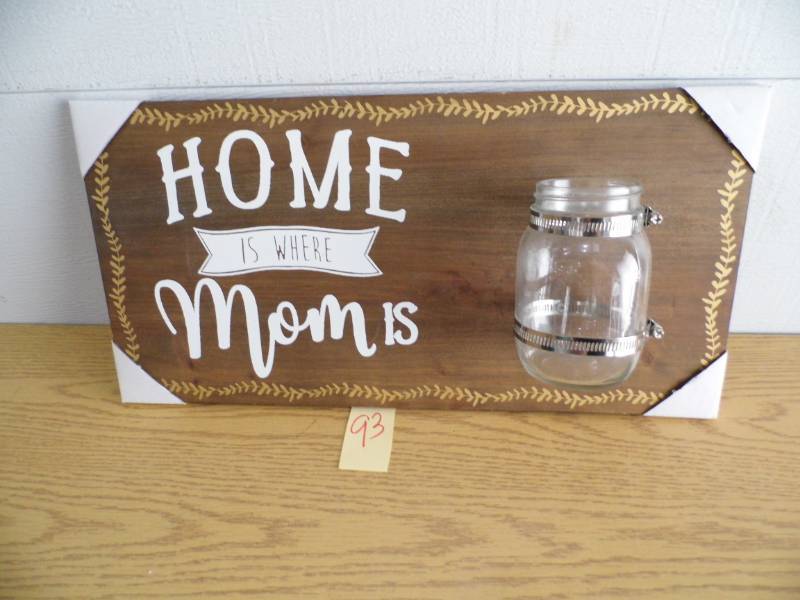 lot 93 image: Home is where Mom Is
